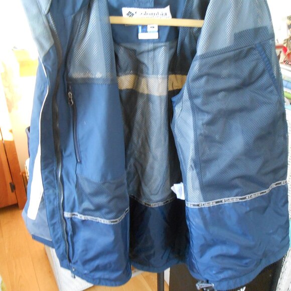 COLUMBIA COAT-3 IN 1-CORE INTERCHANGE-MEN'S SIZE LARGE - Picture 11 of 14